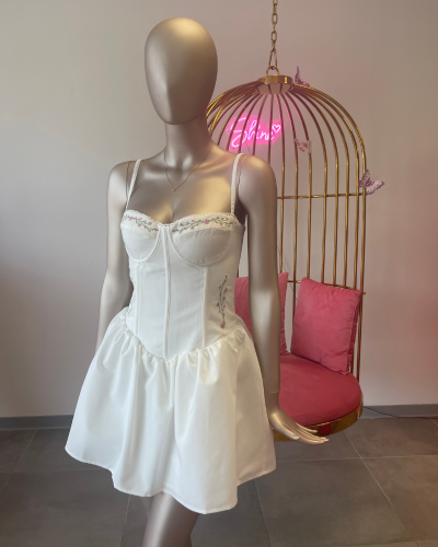 obe blanche corset brodé – Élégance romantique | Keyleen’s Kloset